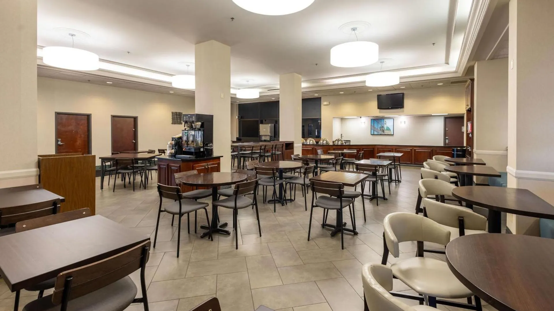 Hotel Pear Tree Inn St. Louis Near Union Station
